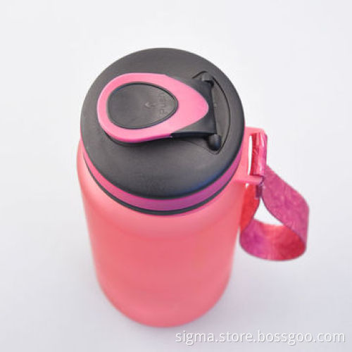 Sport bottle, unique design, BPA-free, 650mL volume
